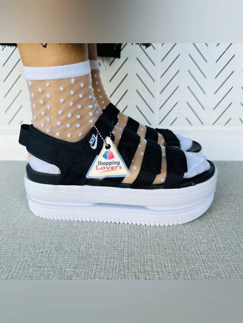 Women's Size 9  Nike Icon Classic Platform Sandals